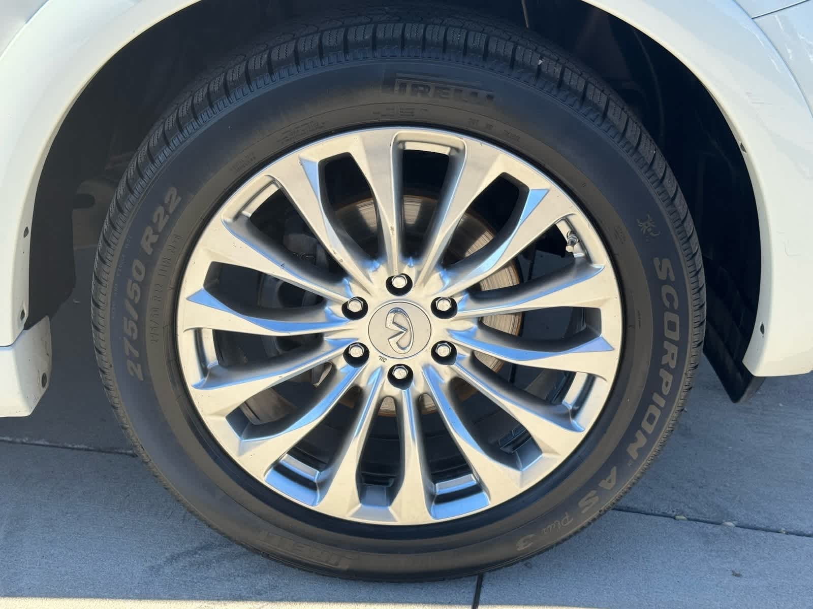 Thumbnail: 2015 INFINITI QX80 - 10