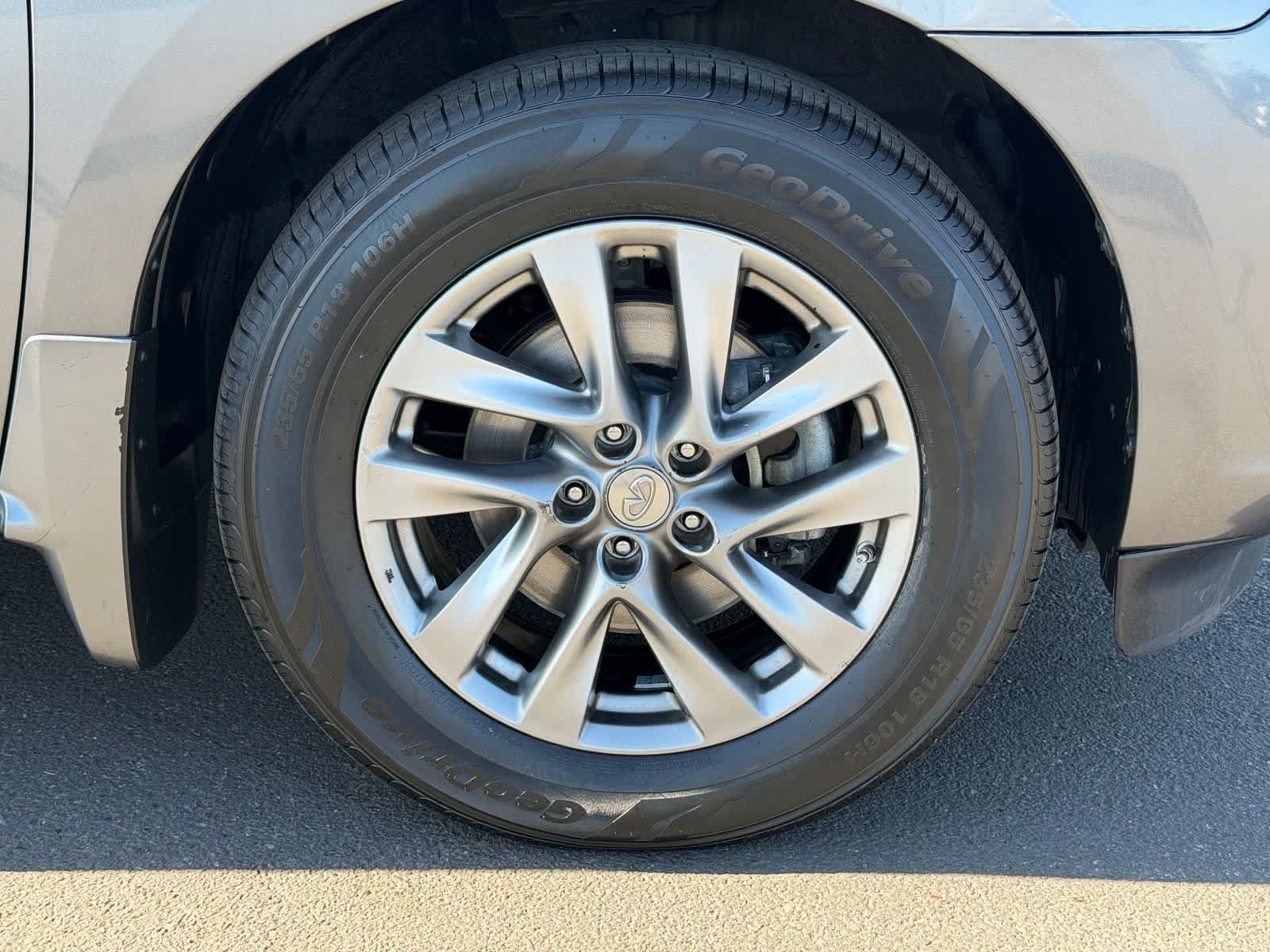 Thumbnail: 2015 INFINITI QX60 - 10