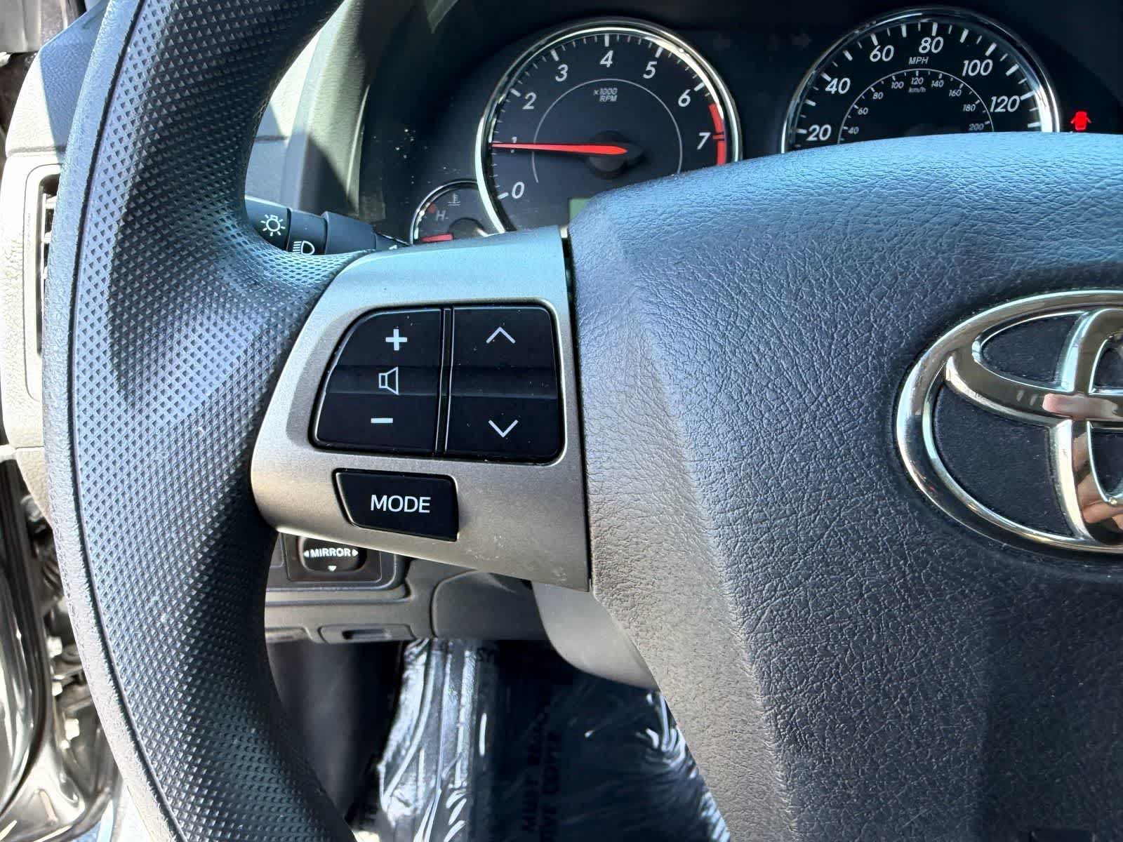 Thumbnail: 2012 Toyota Corolla - 33