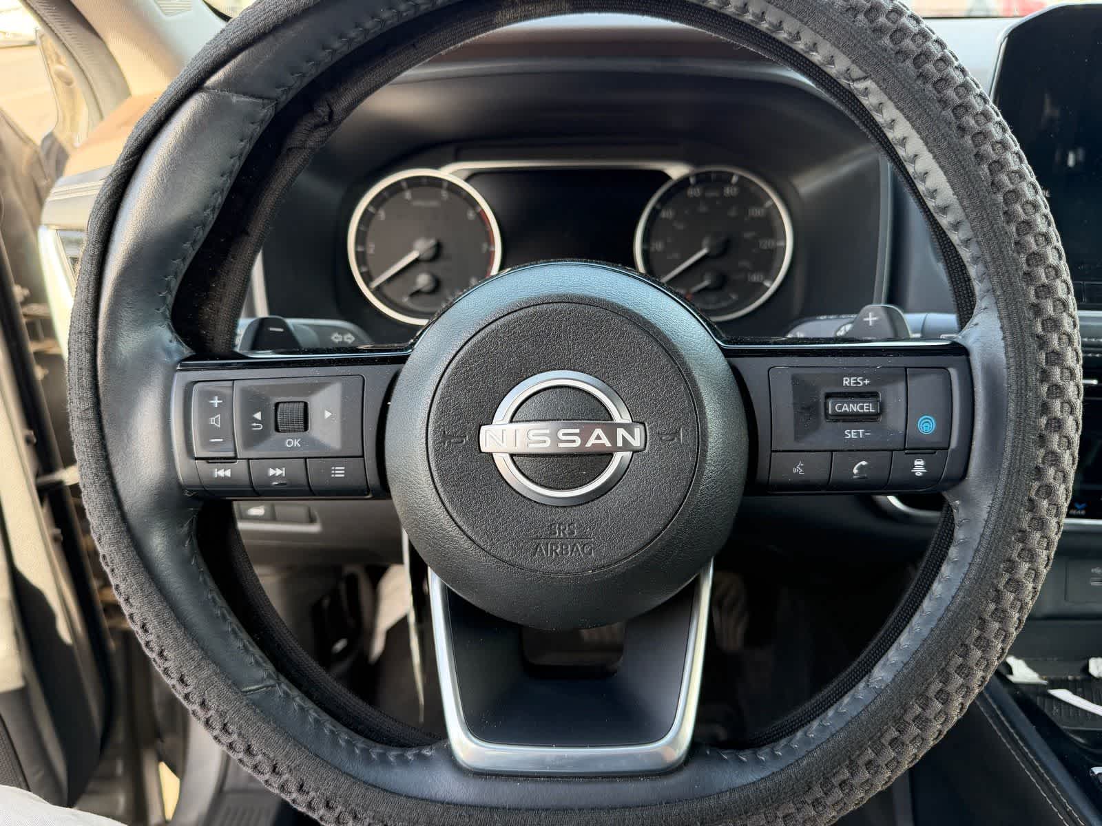 Thumbnail: 2023 Nissan Rogue - 11