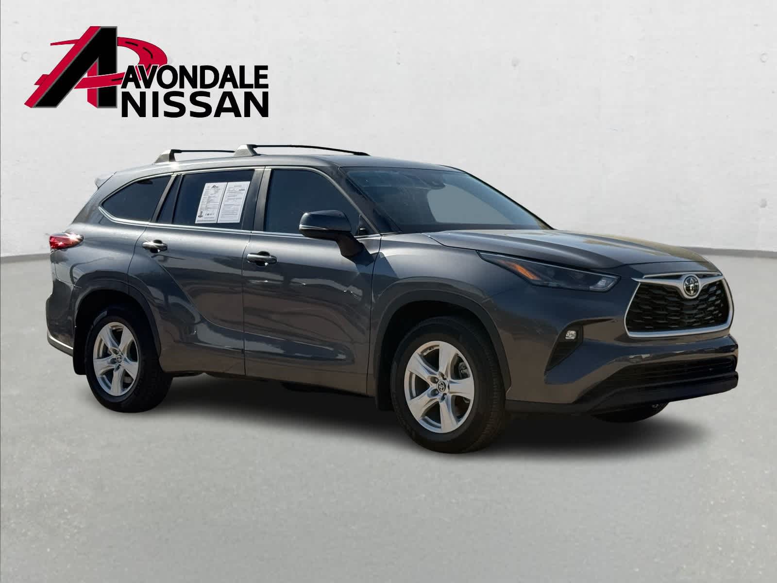 Thumbnail: 2023 Toyota Highlander - 9