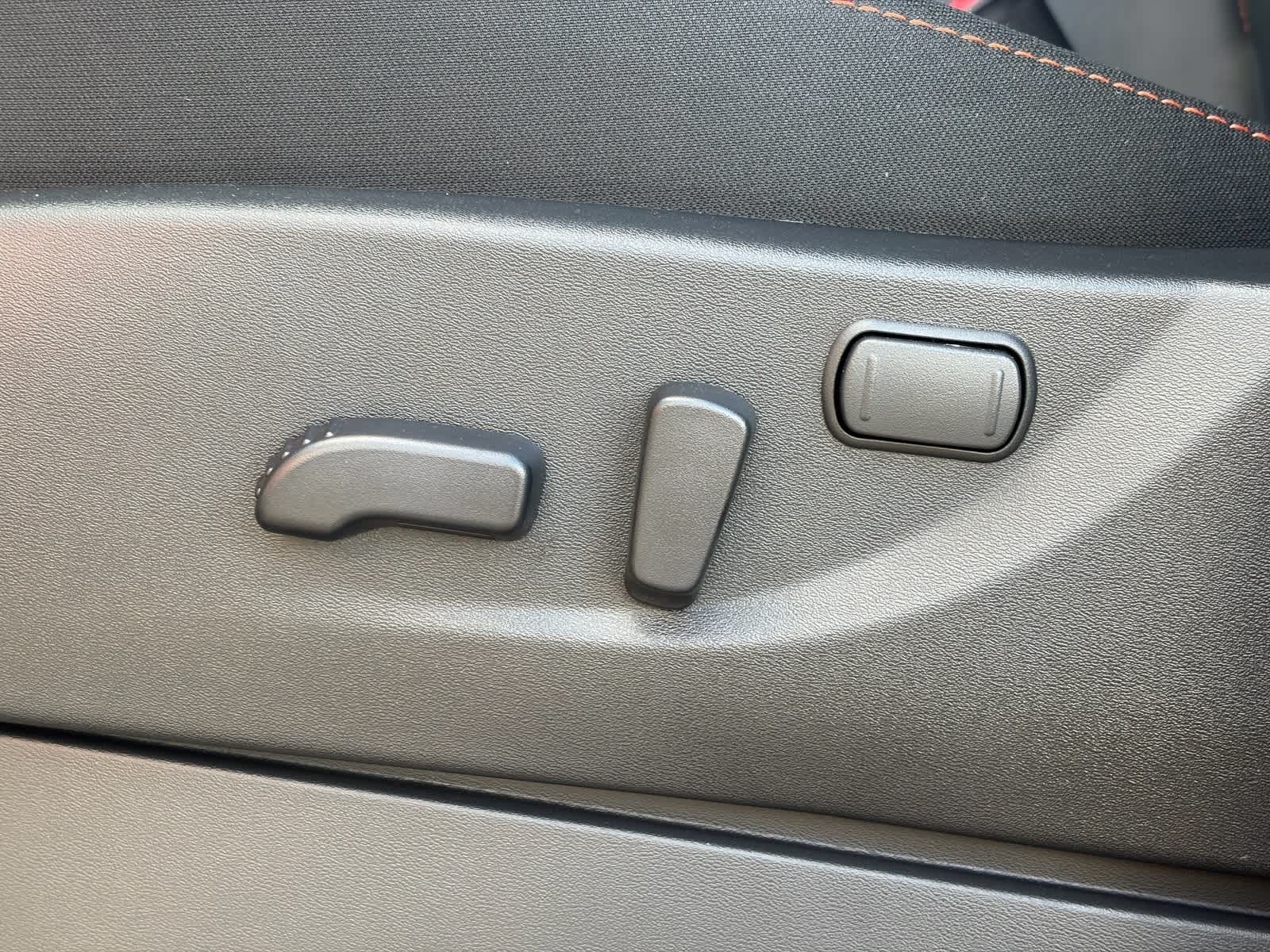 Thumbnail: 2026 Nissan Frontier - 15