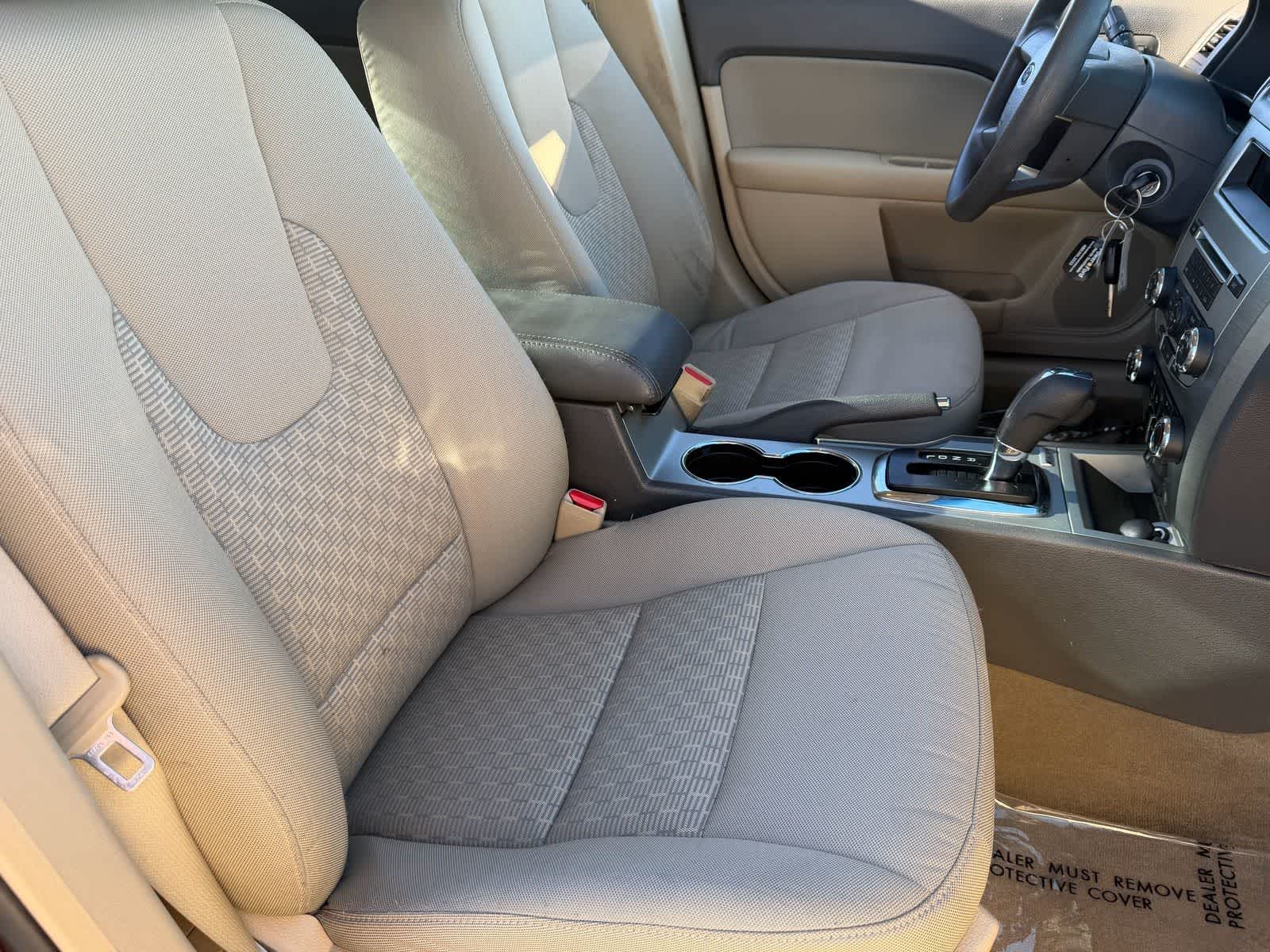 Thumbnail: 2011 Ford Fusion - 11