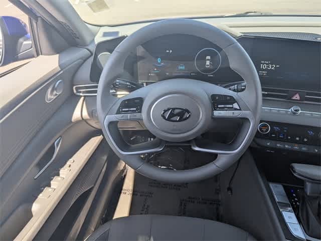 Thumbnail: 2023 Hyundai Elantra - 18