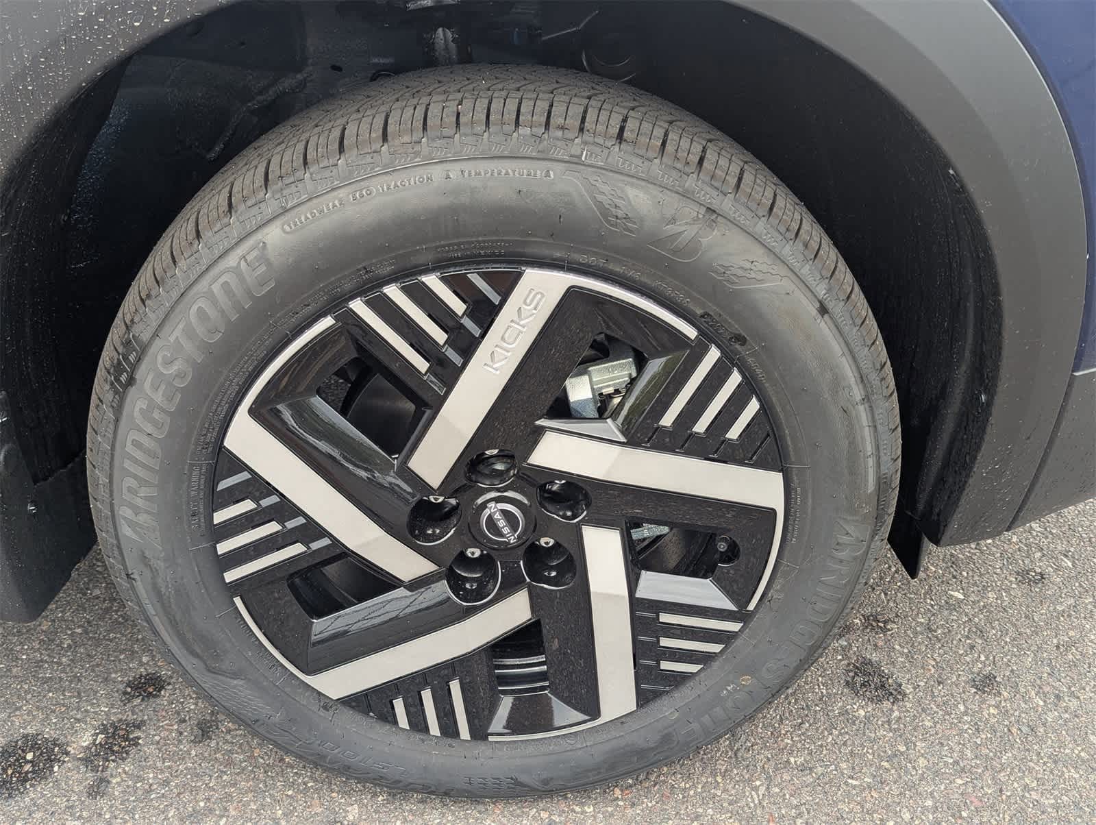 Thumbnail: 2026 Nissan Kicks - 10