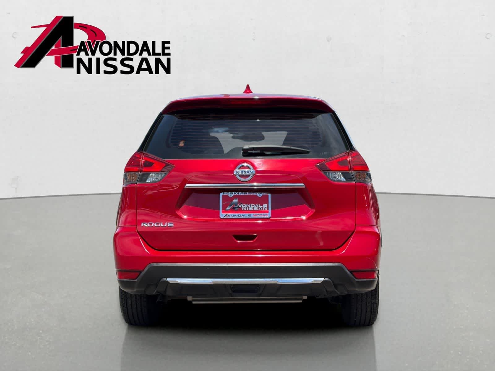 Thumbnail: 2017 Nissan Rogue - 8