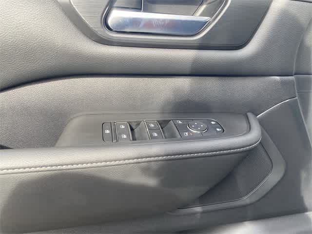 Thumbnail: 2025 Nissan Armada - 19