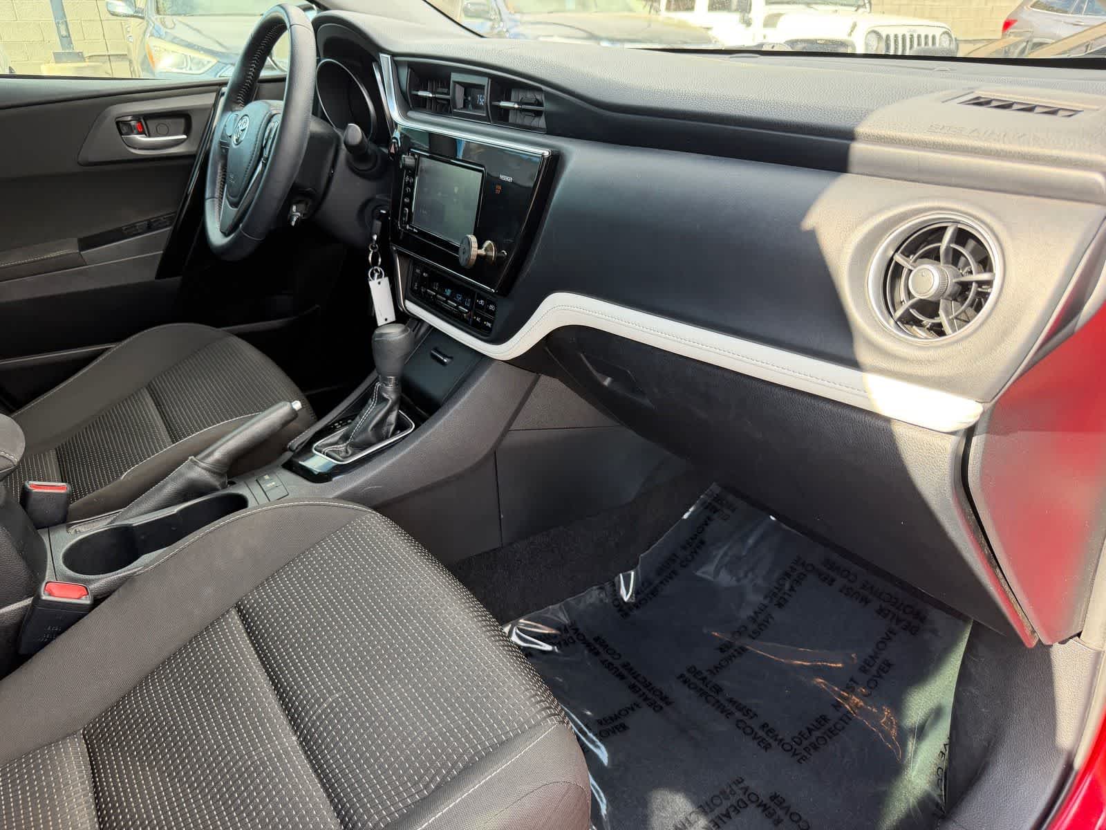 Thumbnail: 2018 Toyota Corolla iM - 8