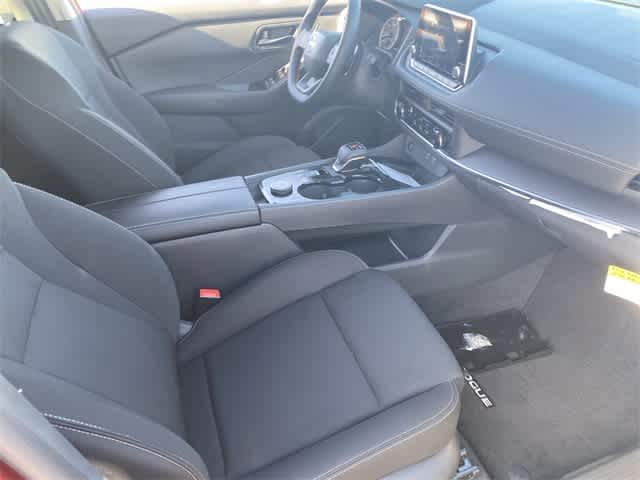 2025 Nissan Rogue S 14