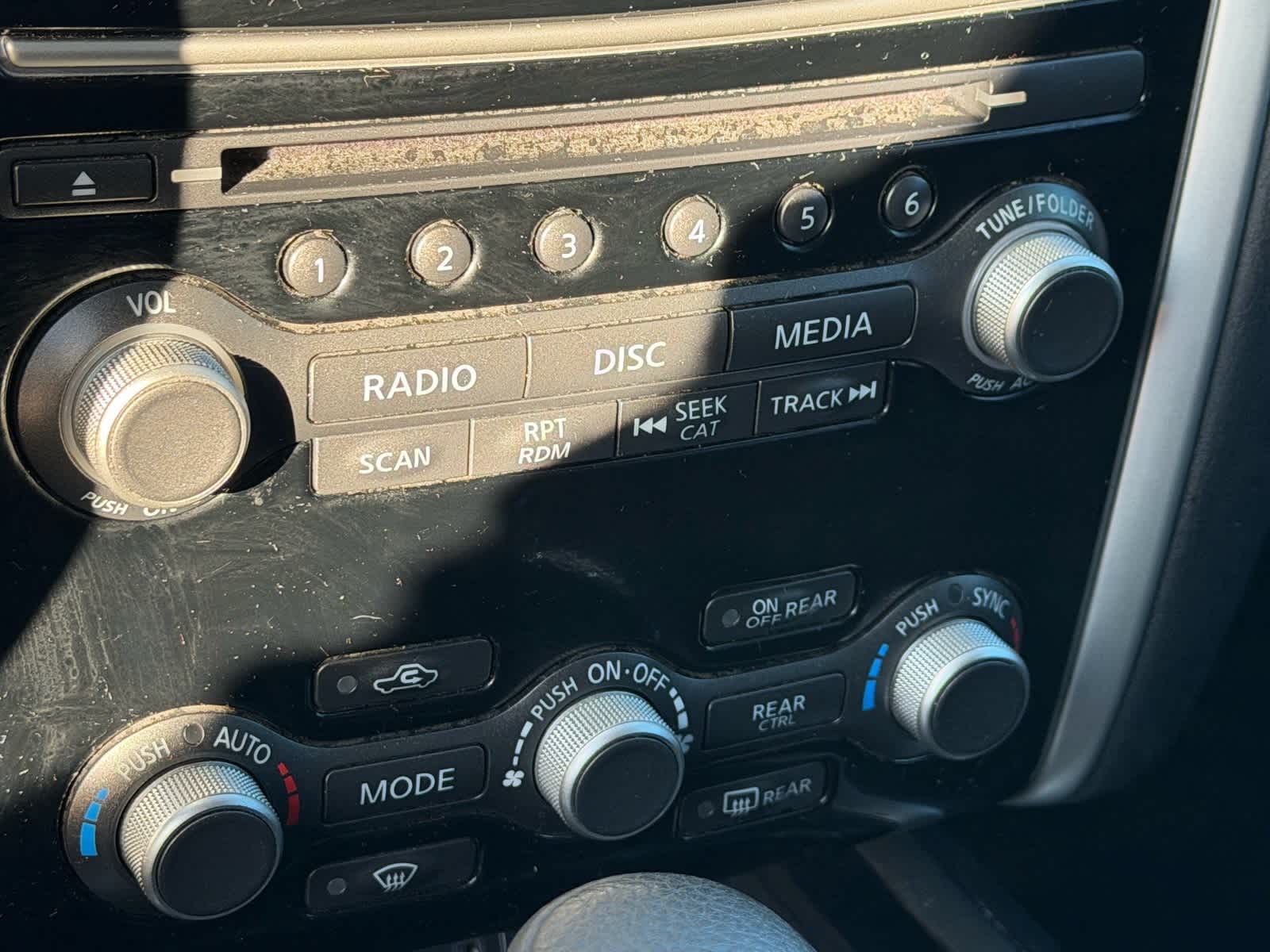 Thumbnail: 2020 Nissan Pathfinder - 10