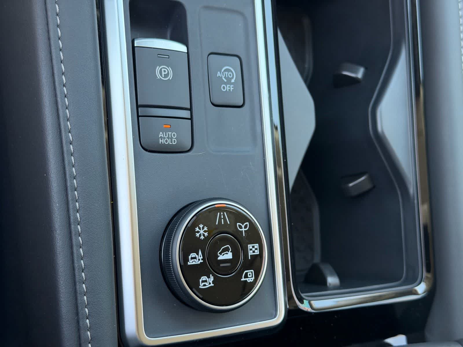 Thumbnail: 2026 Nissan Pathfinder - 23