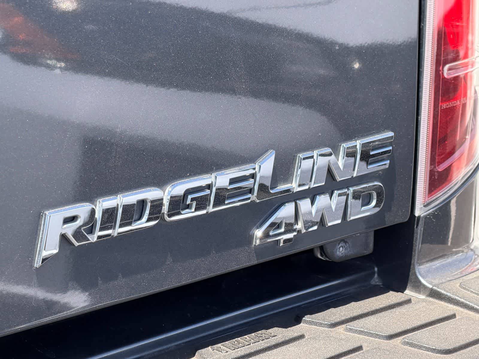 Thumbnail: 2011 Honda Ridgeline - 20