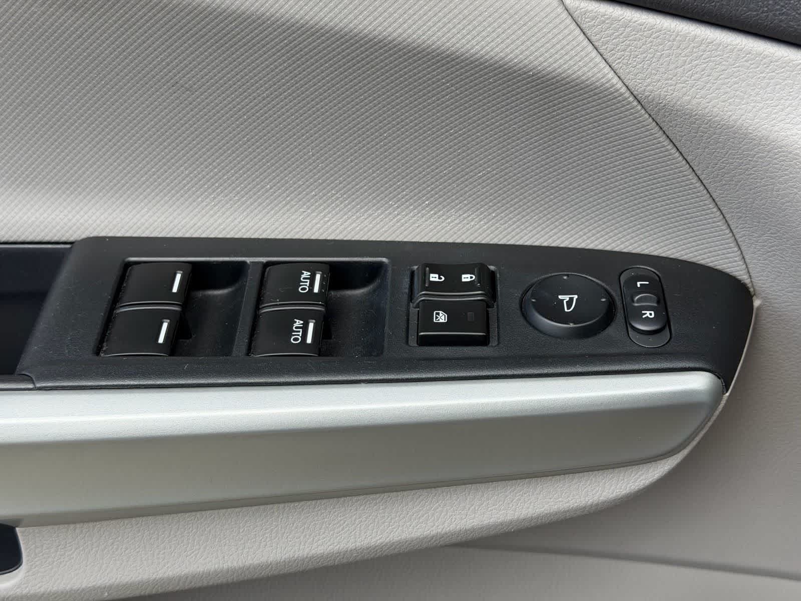 Thumbnail: 2010 Honda Accord - 16