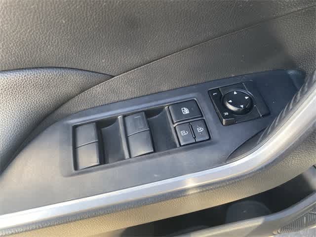Thumbnail: 2019 Toyota RAV4 - 14