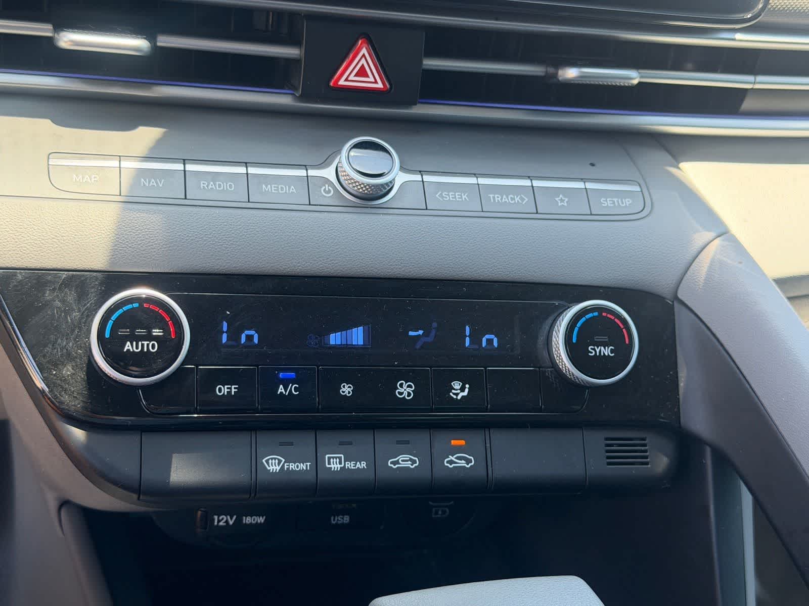 Thumbnail: 2024 Hyundai Elantra - 27