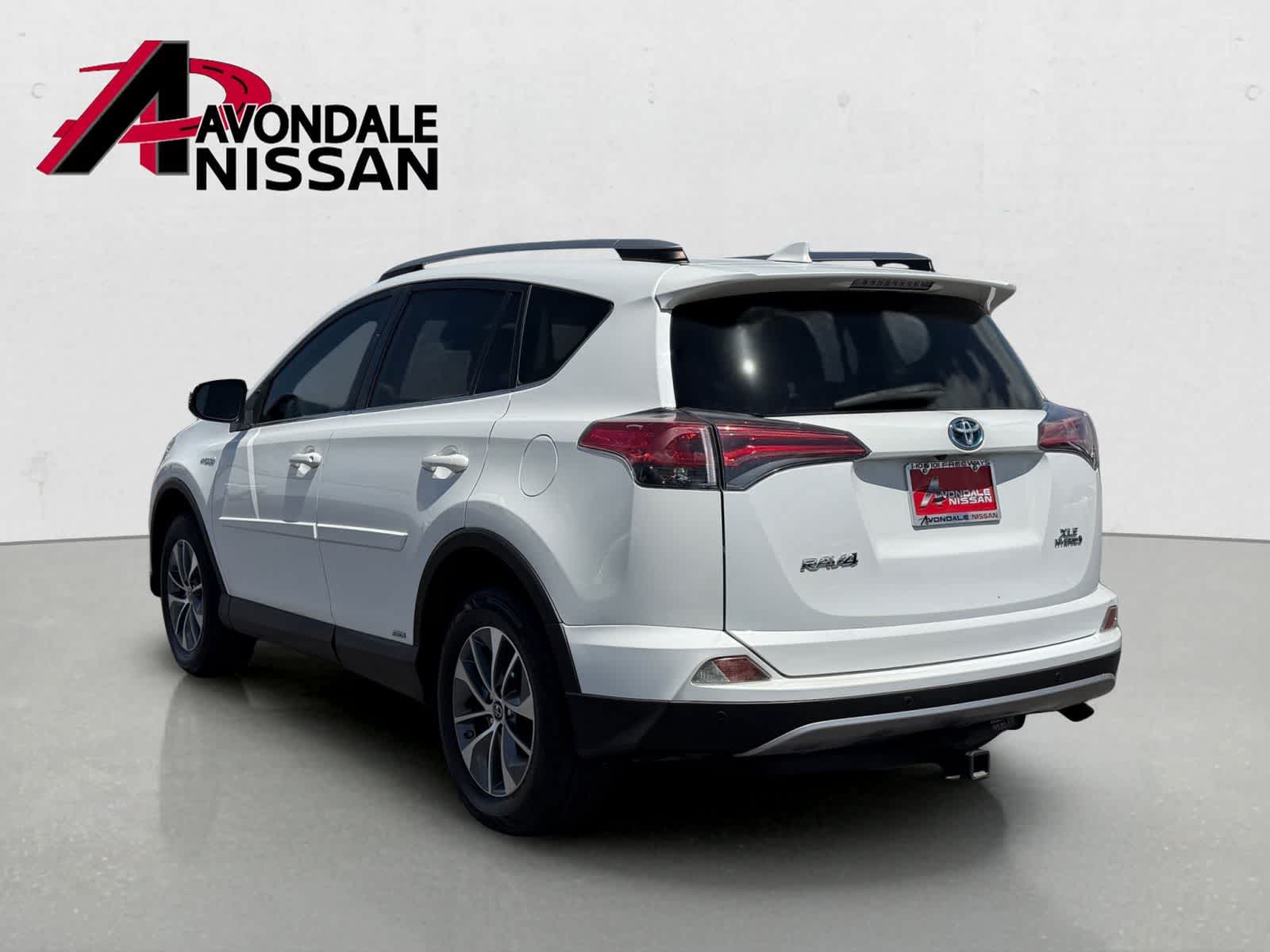 Thumbnail: 2018 Toyota RAV4 - 4
