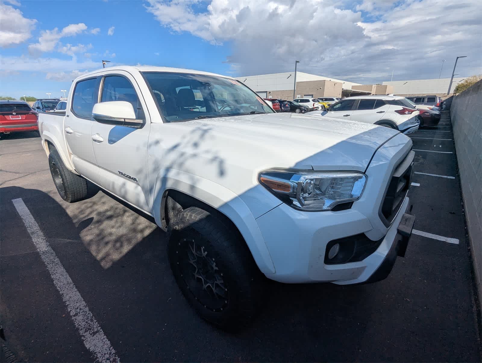Thumbnail: 2020 Toyota Tacoma - 6