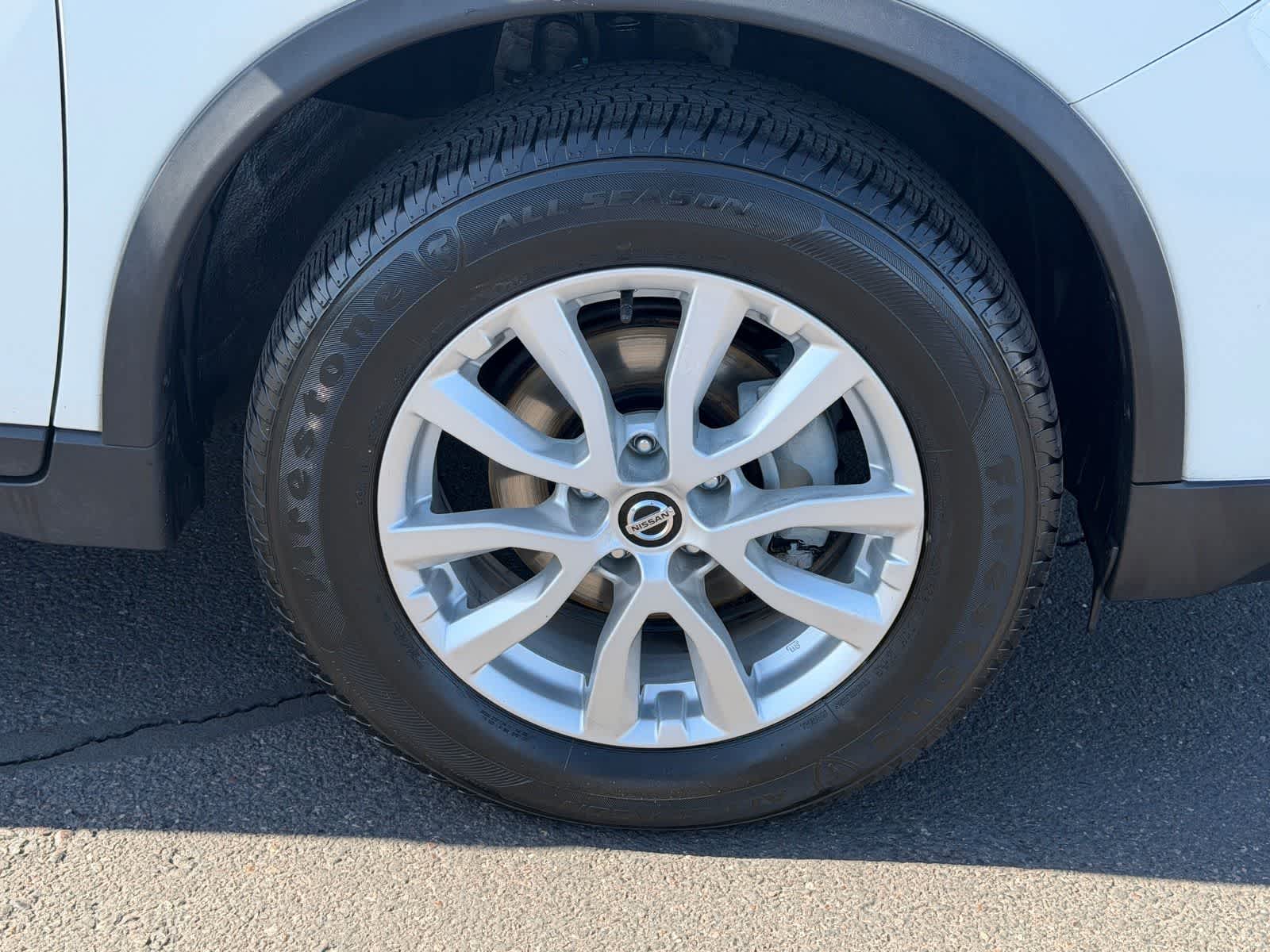 Thumbnail: 2020 Nissan Rogue - 9