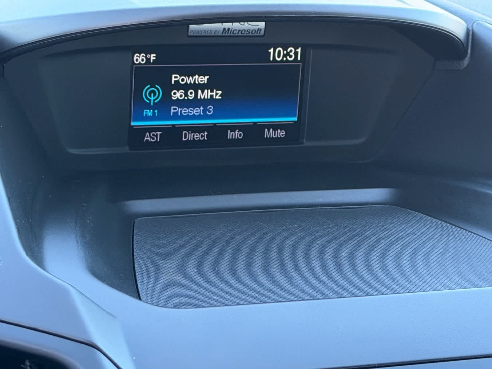 Thumbnail: 2014 Ford C-Max - 19