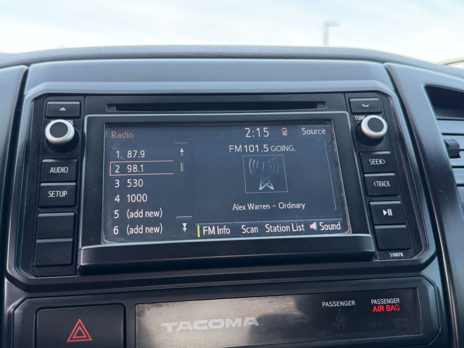 Thumbnail: 2015 Toyota Tacoma - 20