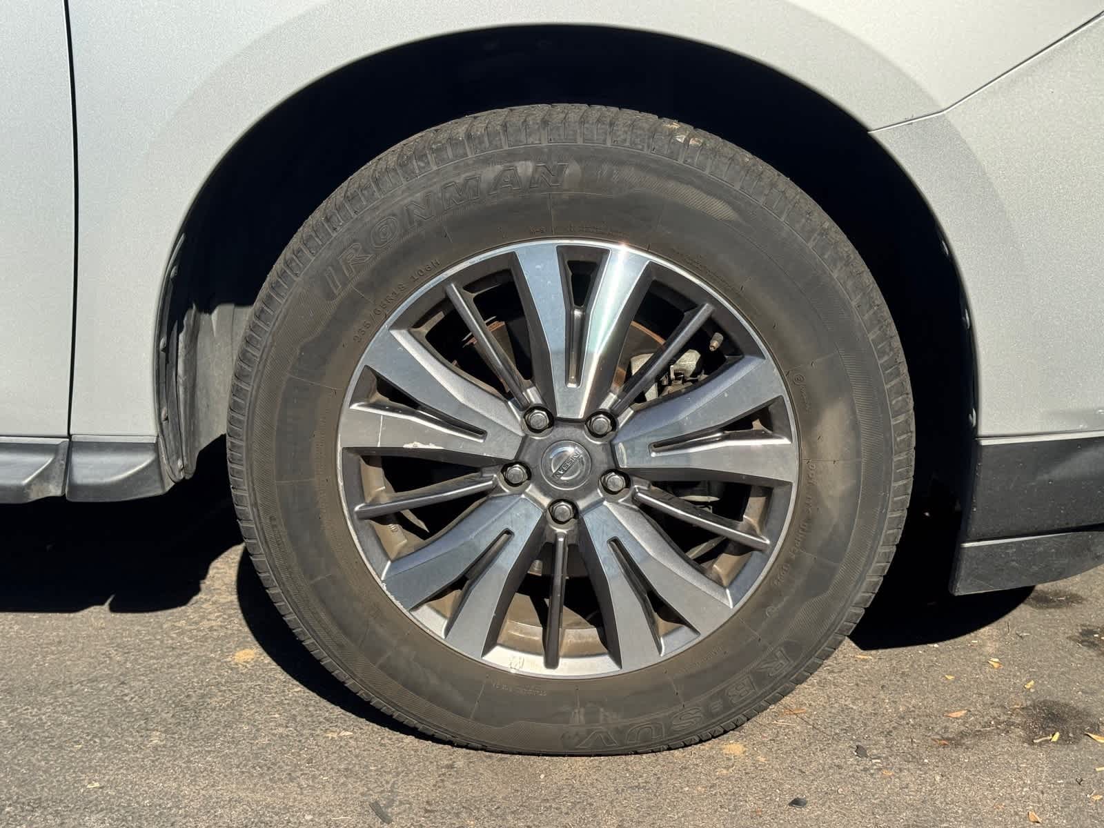 Thumbnail: 2020 Nissan Pathfinder - 6