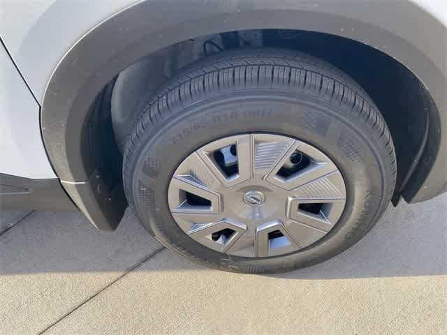 Thumbnail: 2025 Nissan Kicks - 10