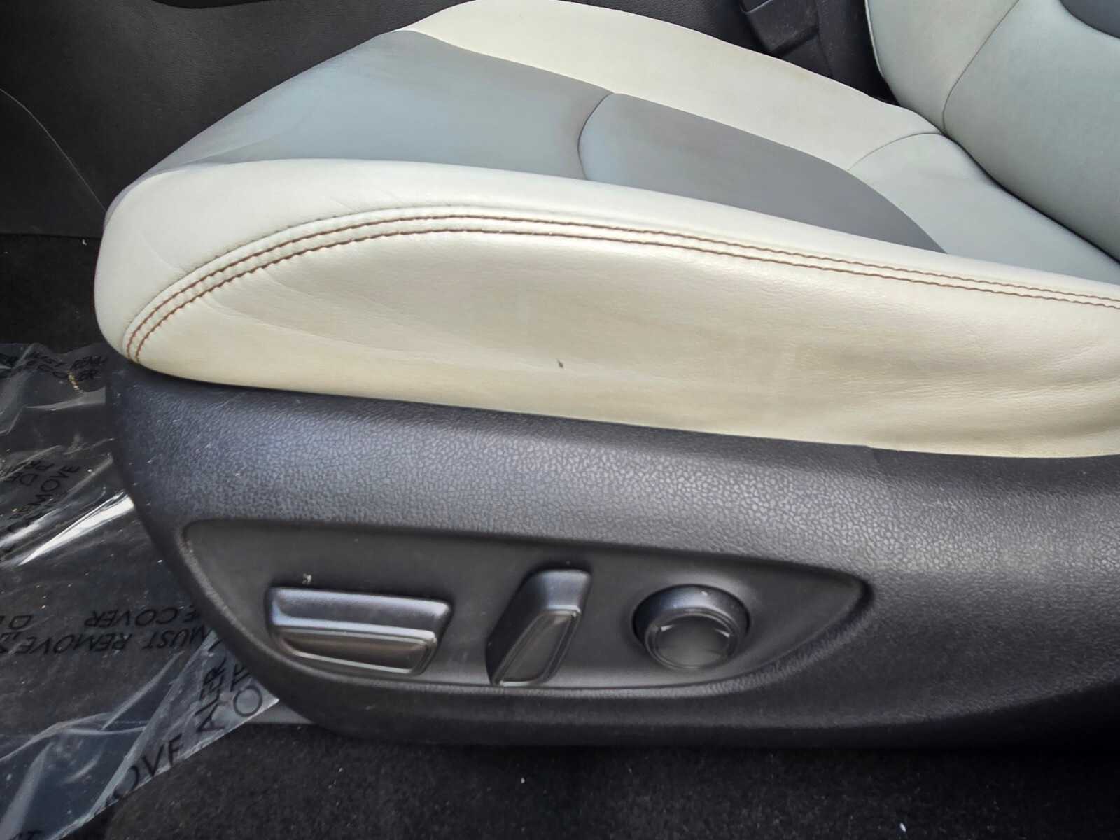 Thumbnail: 2020 Toyota RAV4 - 21