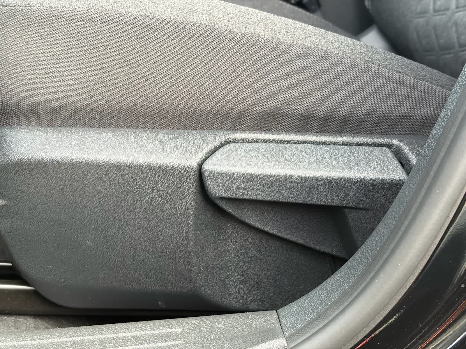 Thumbnail: 2025 Nissan Kicks - 11