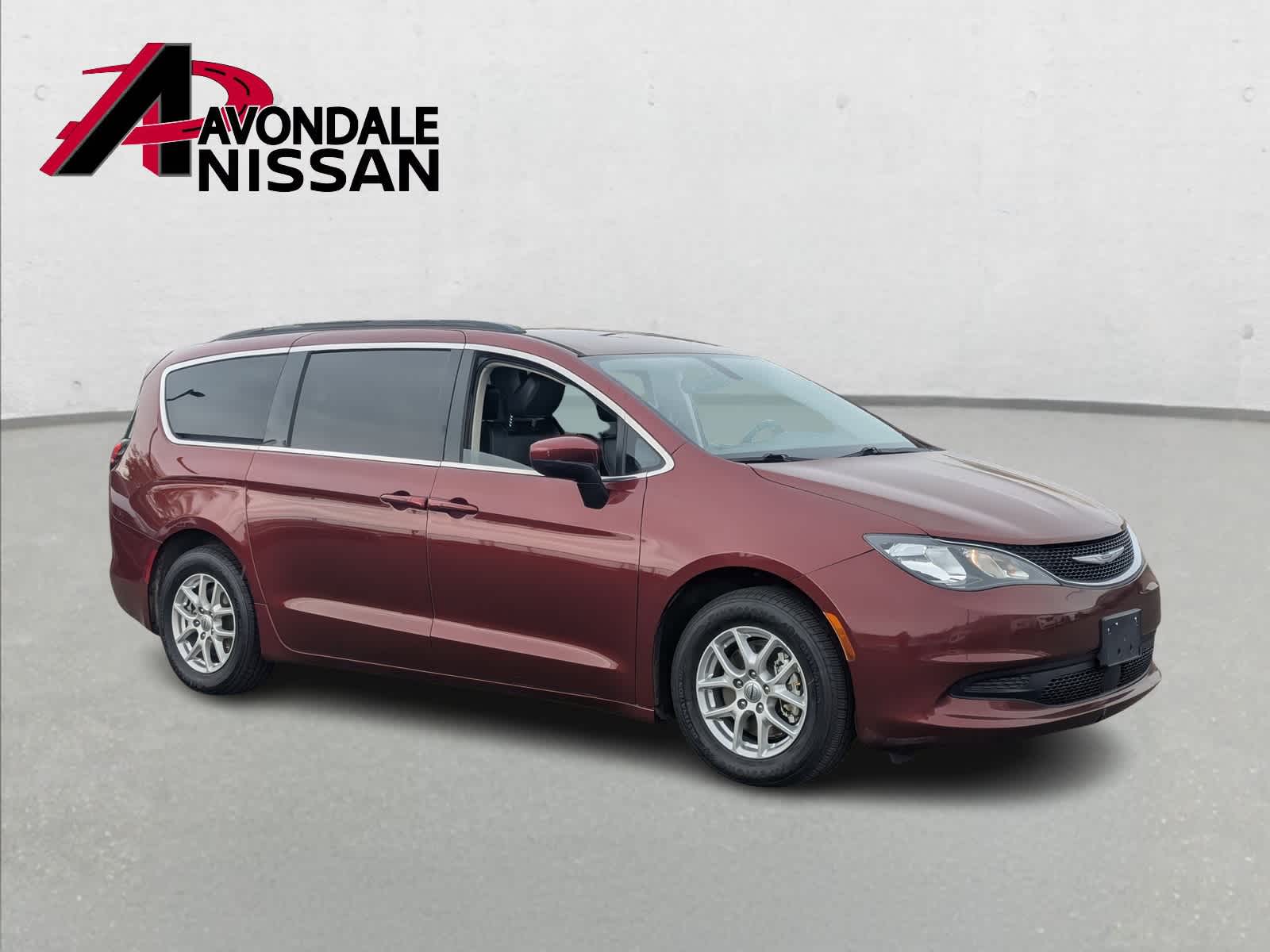 Thumbnail: 2021 Chrysler Voyager - 8