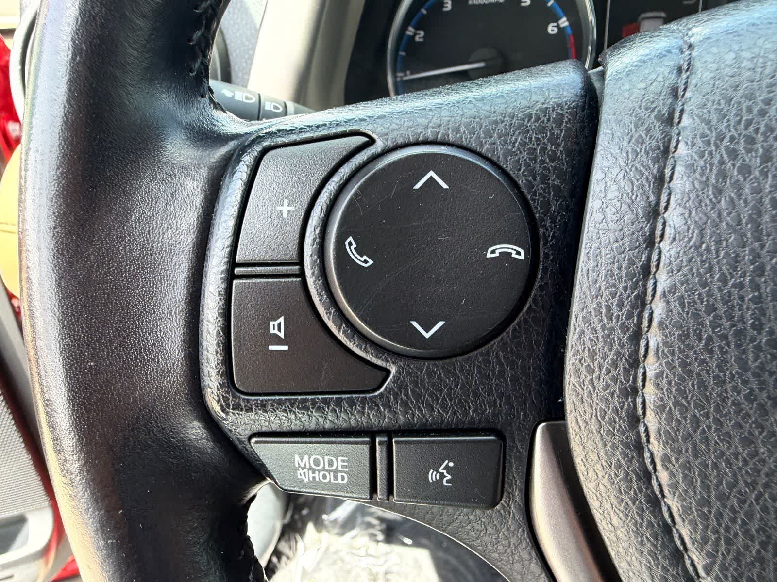 Thumbnail: 2016 Toyota RAV4 - 16
