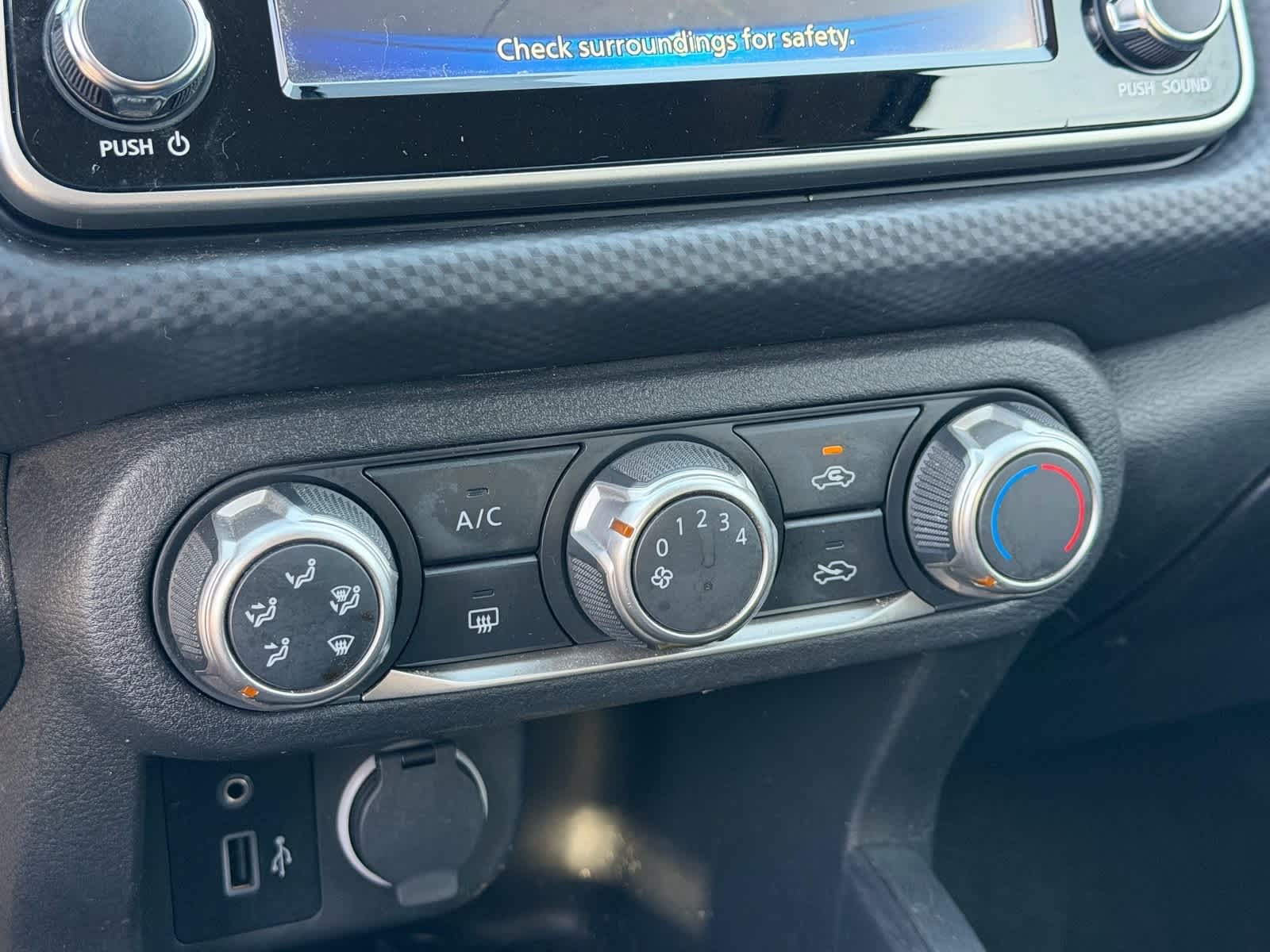 Thumbnail: 2023 Nissan Kicks - 20