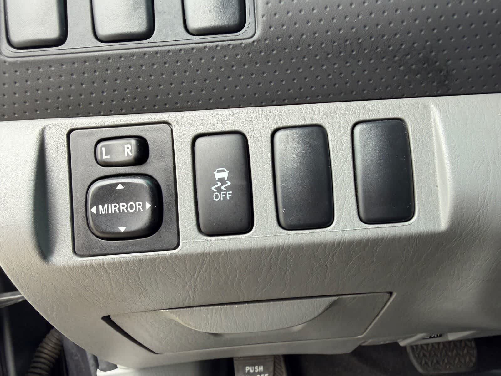 Thumbnail: 2013 Toyota Tacoma - 13