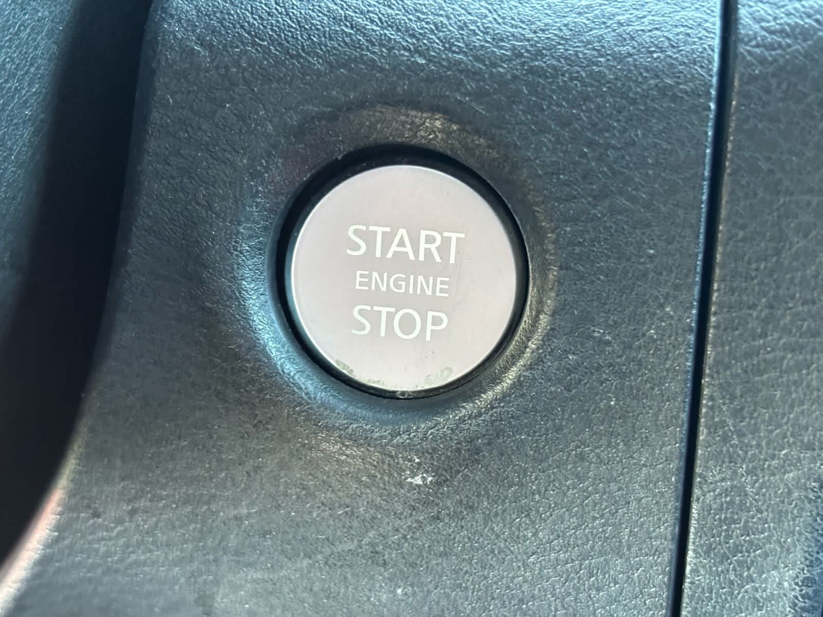 Thumbnail: 2022 Nissan Frontier - 28