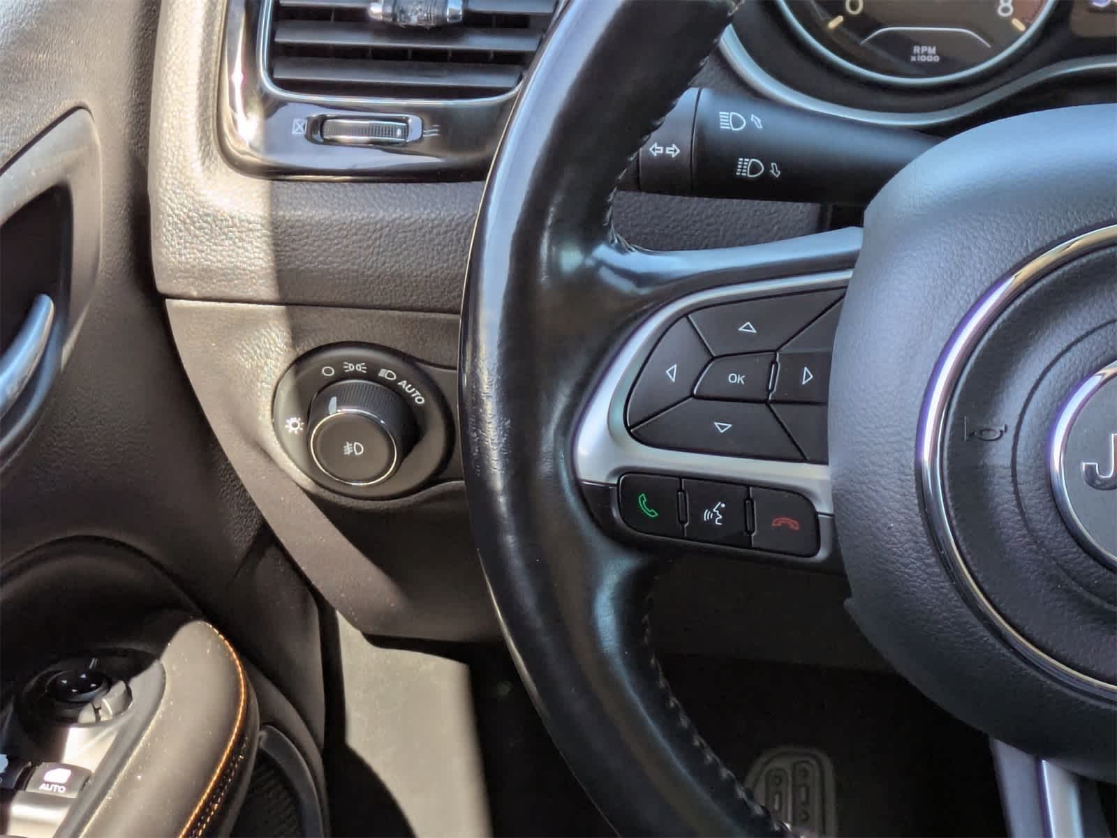 Thumbnail: 2018 Jeep Compass - 24