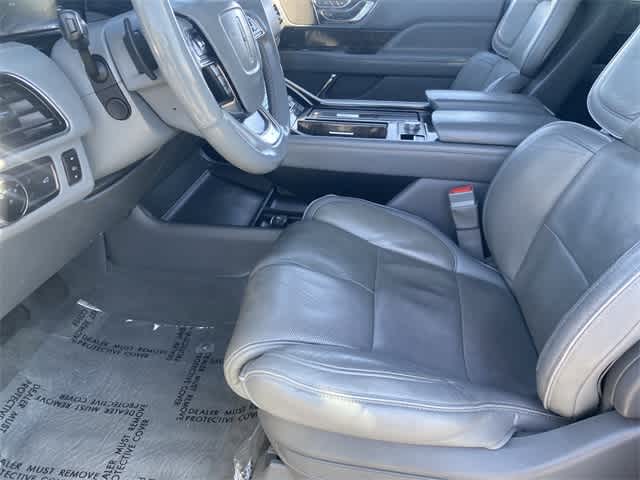 Thumbnail: 2018 Lincoln Navigator - 24