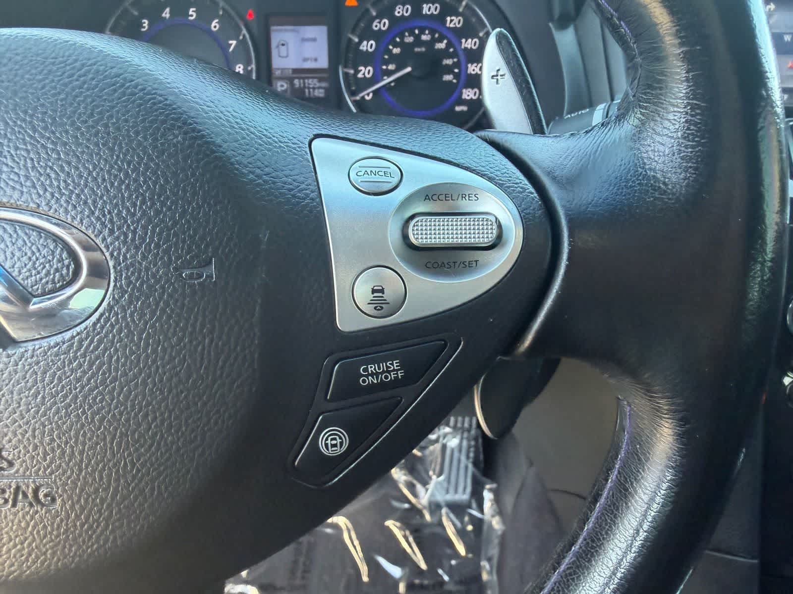 Thumbnail: 2016 INFINITI QX70 - 18