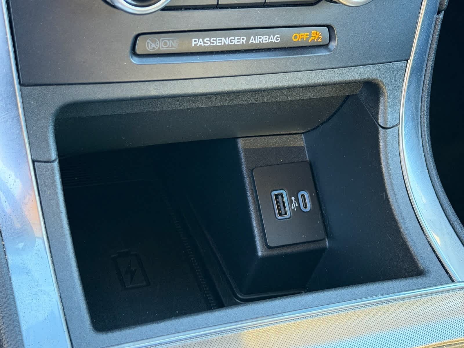 Thumbnail: 2022 Ford Edge - 23