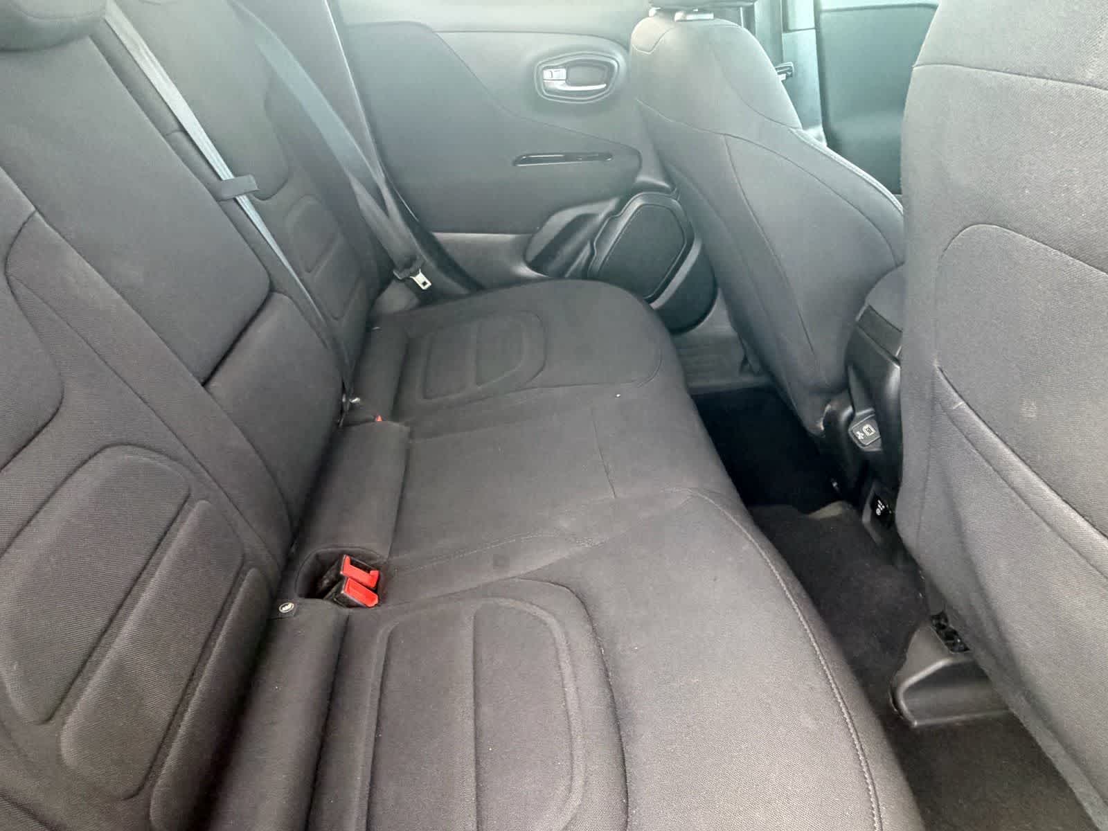 Thumbnail: 2019 Jeep Renegade - 11