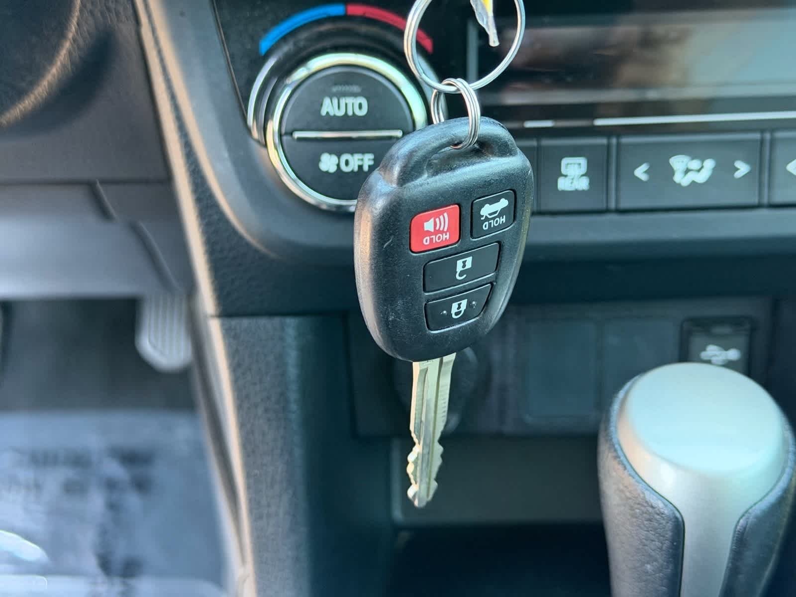 Thumbnail: 2016 Toyota Corolla - 28