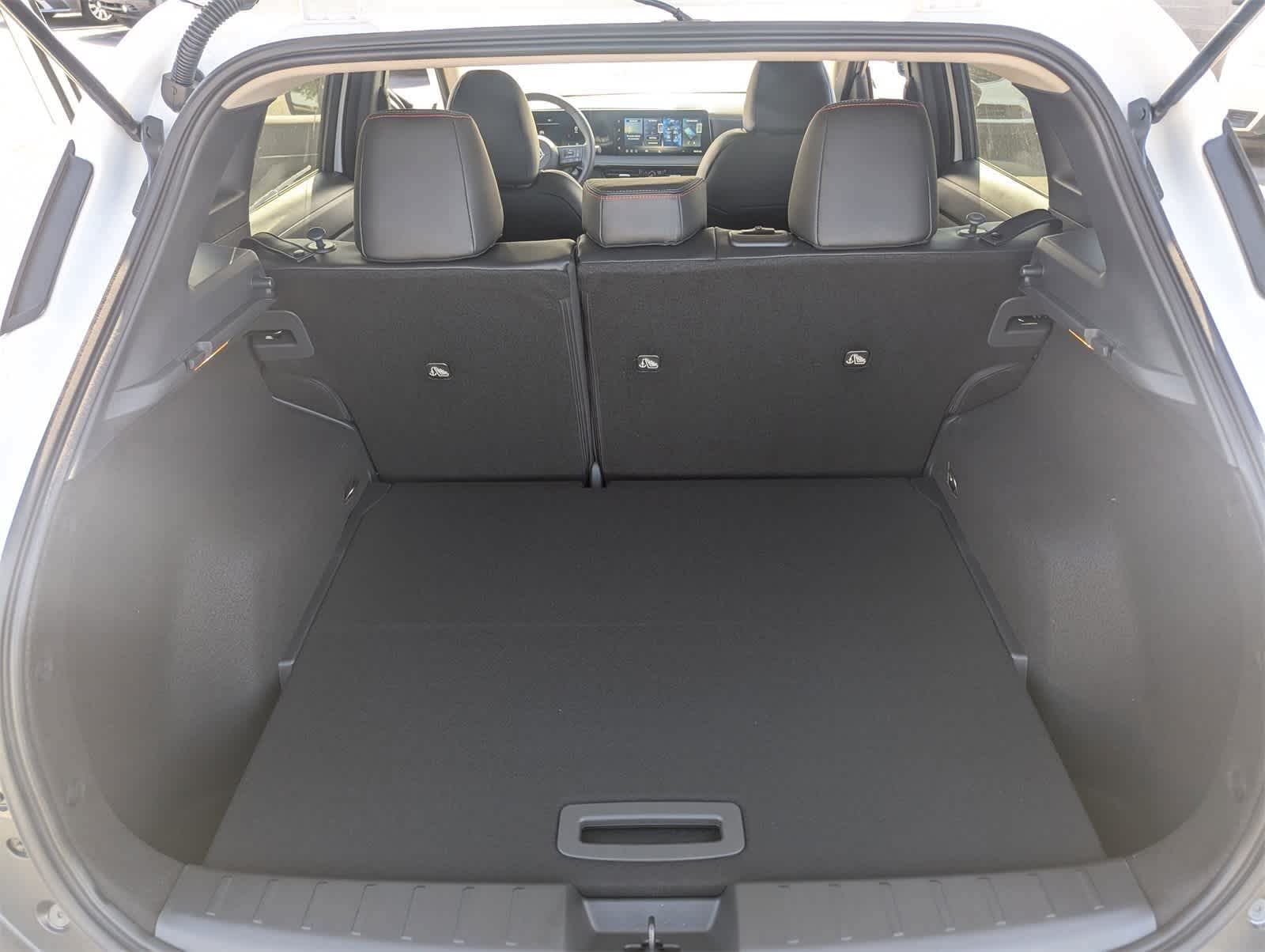 Thumbnail: 2026 Nissan Kicks - 11