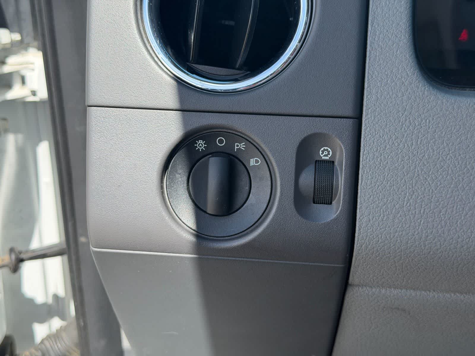 Thumbnail: 2008 Ford Econoline - 18