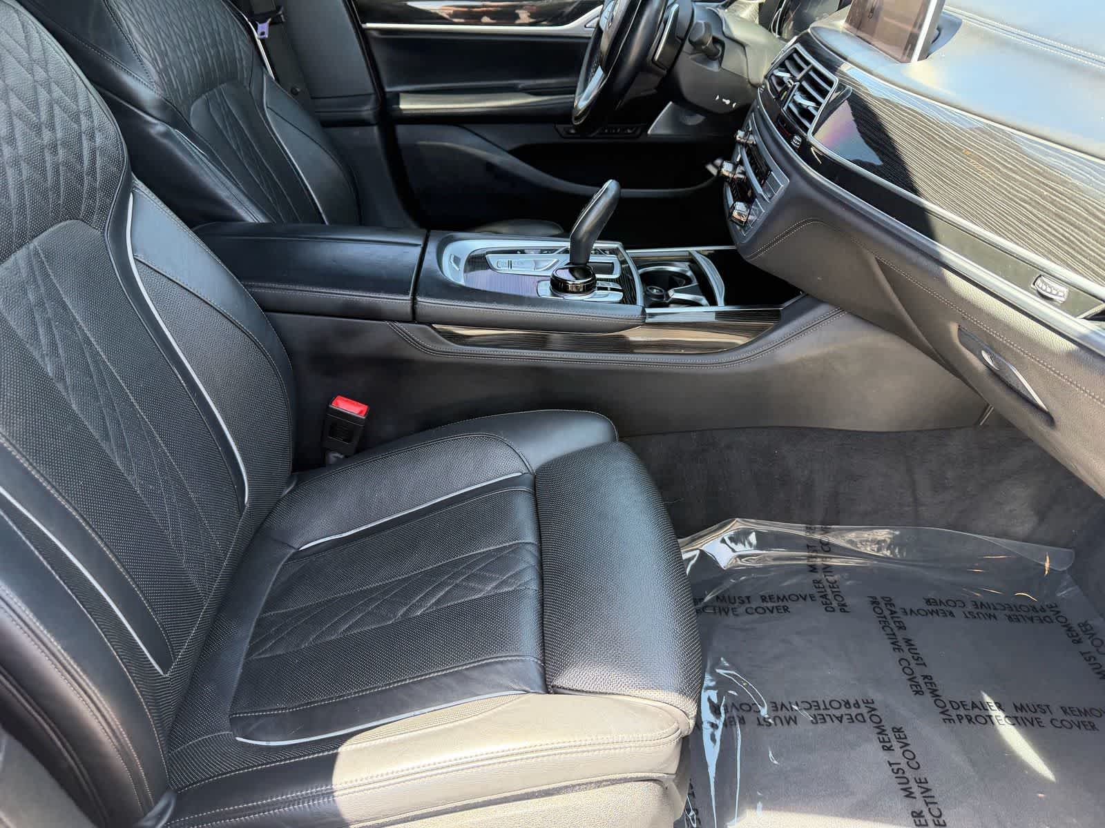 Thumbnail: 2019 BMW 7 Series - 13