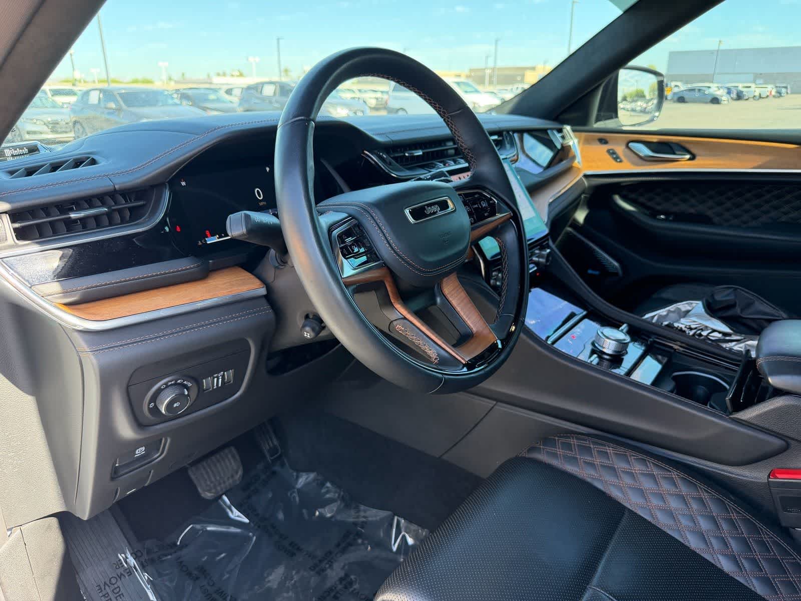 Thumbnail: 2023 Jeep Grand Cherokee - 30