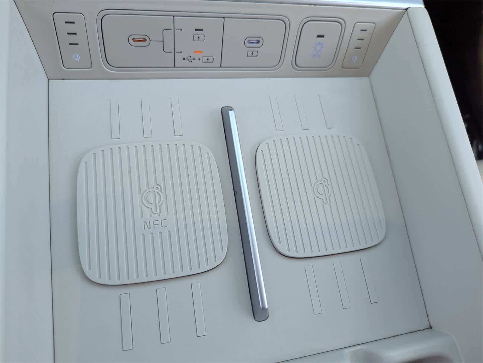 Thumbnail: 2024 Hyundai Santa Fe - 32