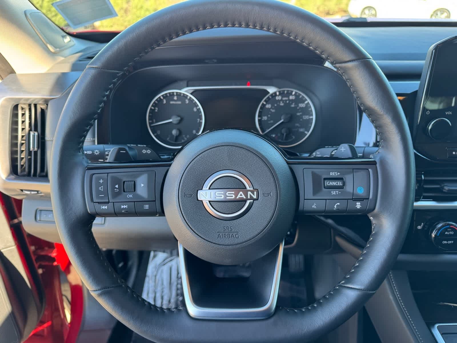 Thumbnail: 2025 Nissan Pathfinder - 17