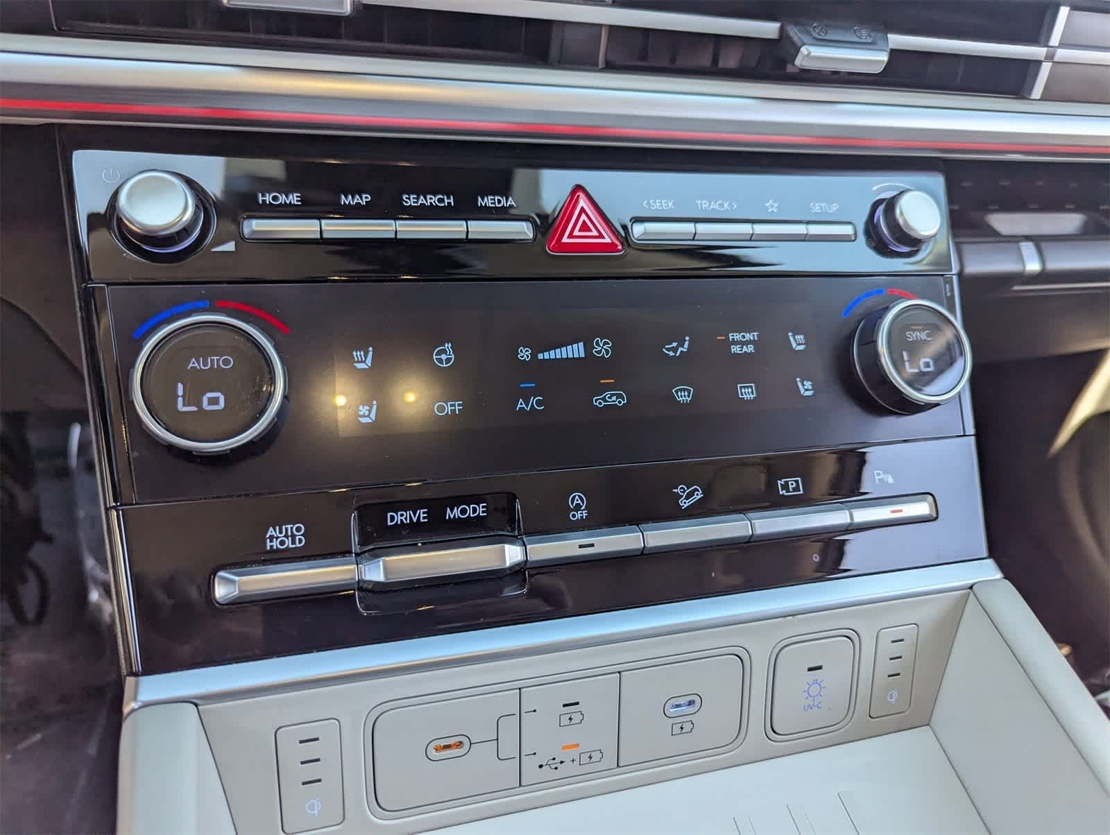 Thumbnail: 2024 Hyundai Santa Fe - 30