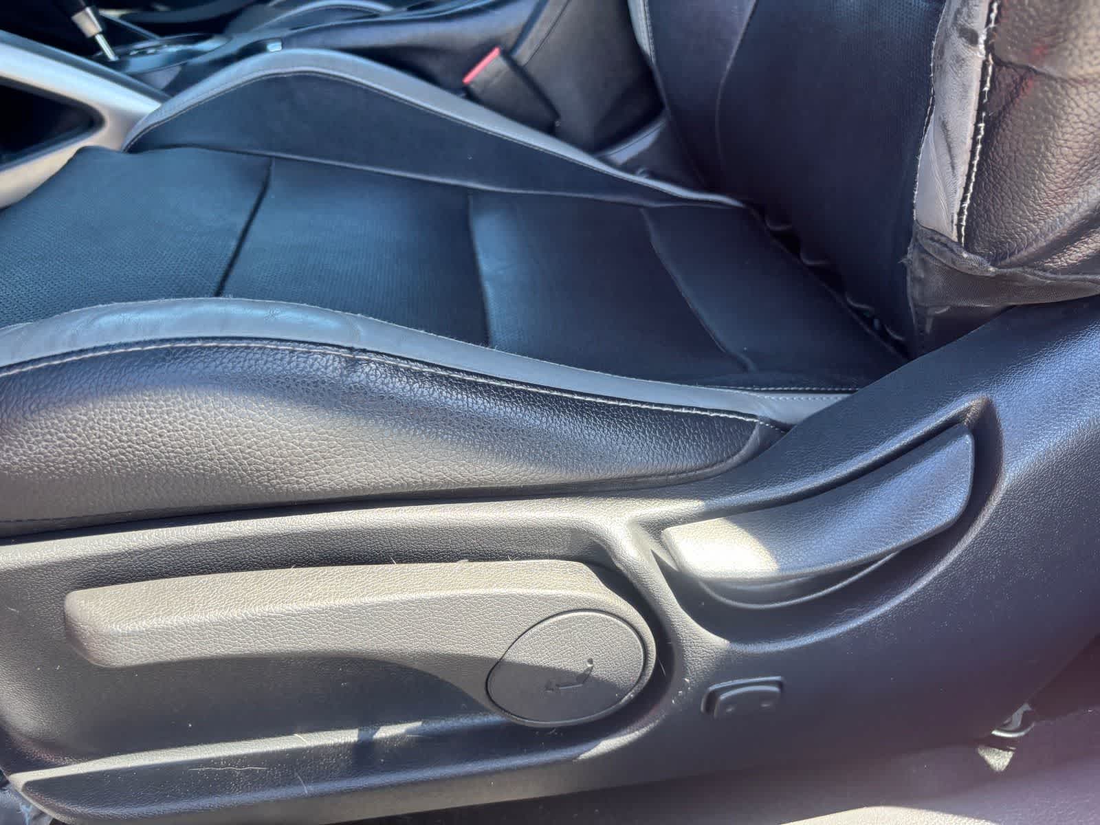 Thumbnail: 2017 Hyundai Veloster - 24