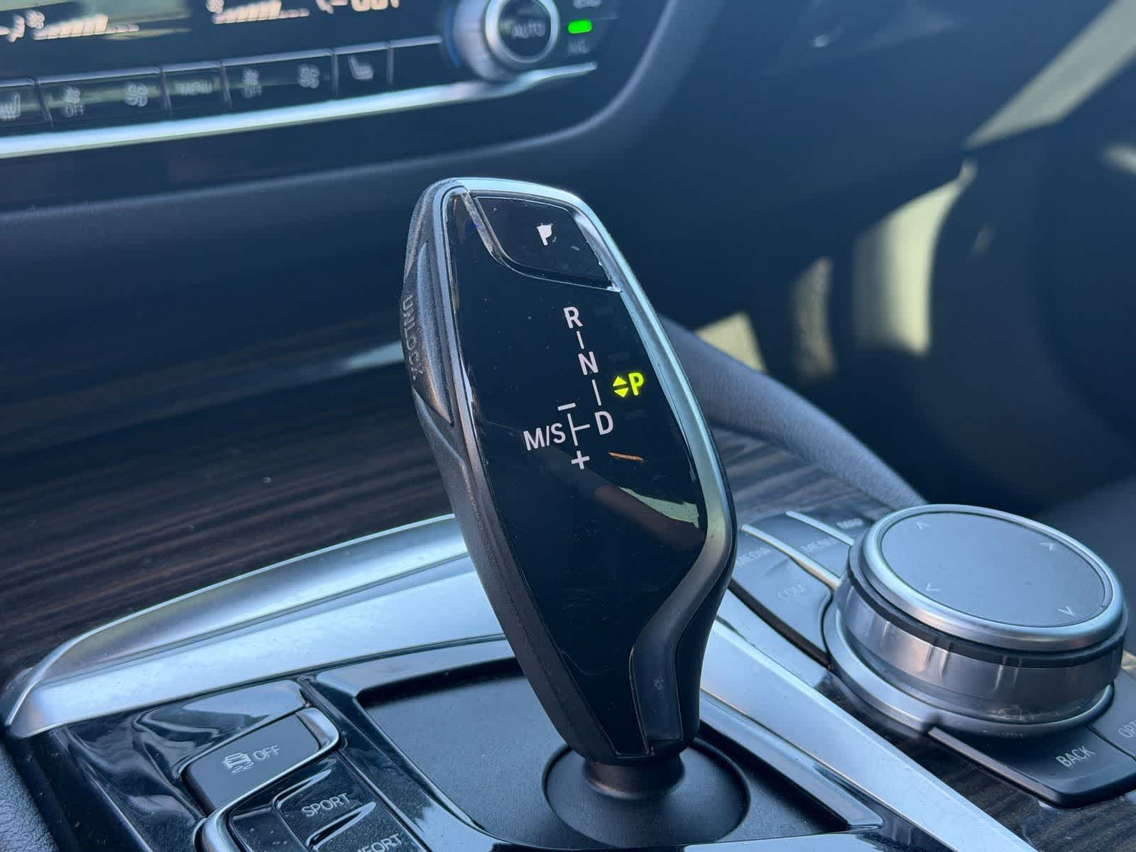 Thumbnail: 2020 BMW 5 Series - 22