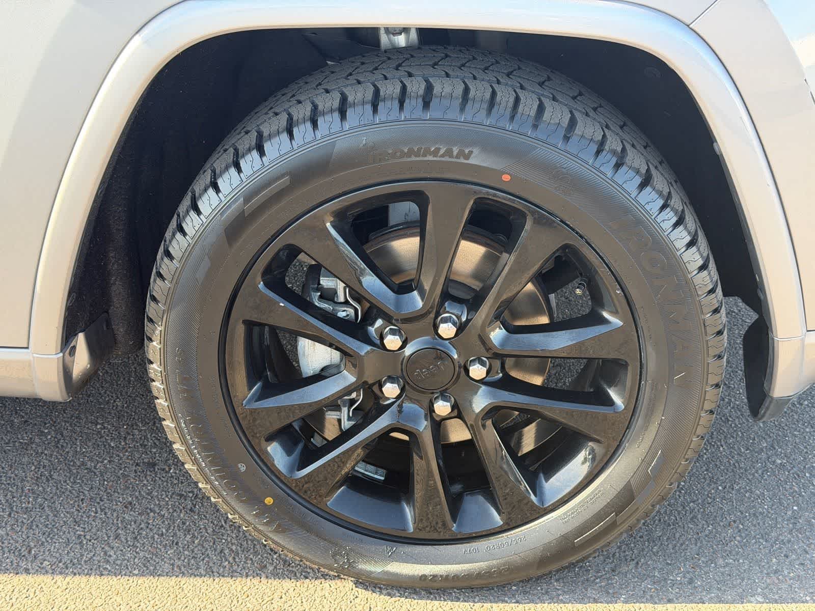 Thumbnail: 2019 Jeep Grand Cherokee - 9