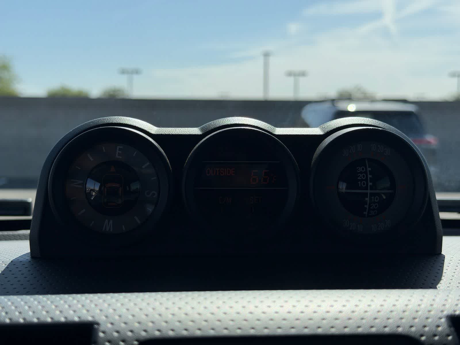 Thumbnail: 2014 Toyota FJ Cruiser - 27